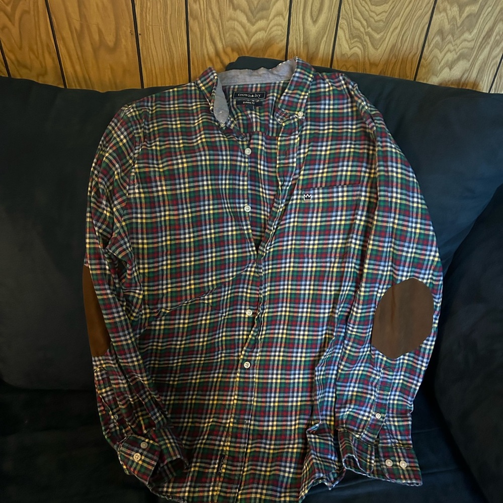 Crown and Ivy button down